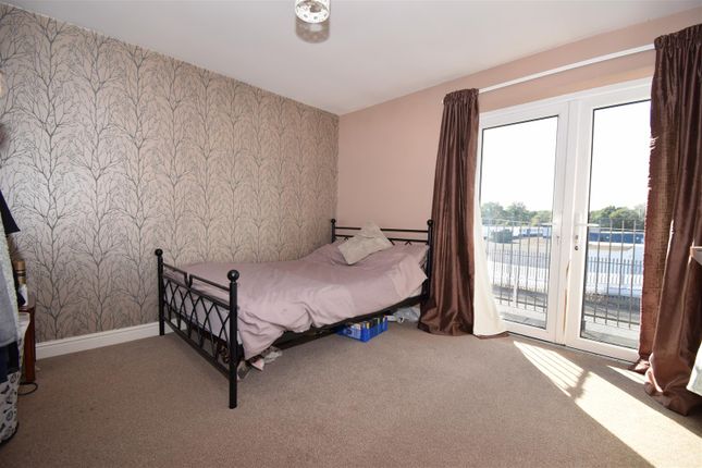 37, Pine Park, North Lincolnshire photo 5