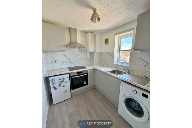 Lewes Close, Grays photo 2