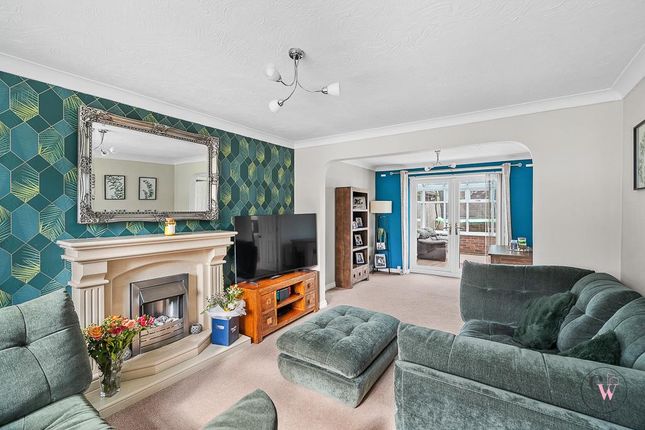 35, Thornycroft, Winsford photo 2