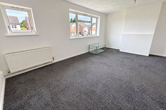 76,, Sadler Road, Brownhills photo 3