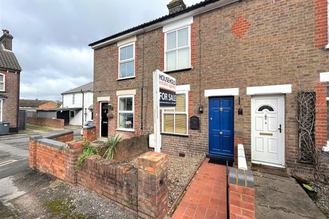 Terraced house for sale in Cross Street North, Dunstable, Bedfordshire