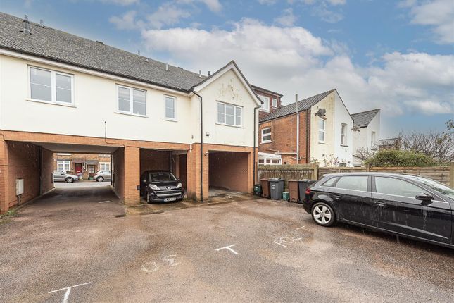 Flat for sale in Boundary Road, St.Albans