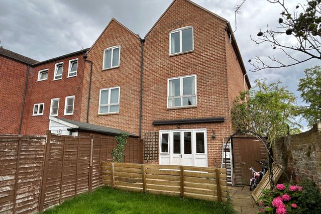 Town house for sale in Swilgate Road, Tewkesbury