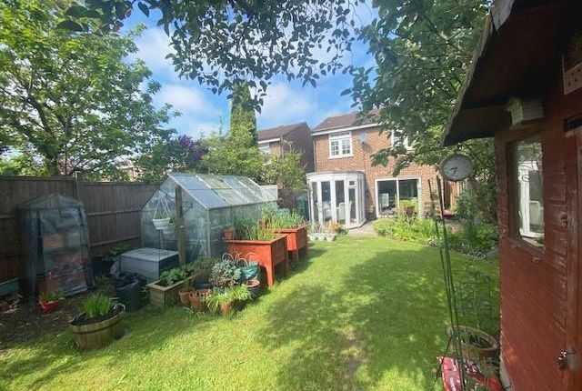 Thumbnail Detached house for sale in Thamesdale, London Colney