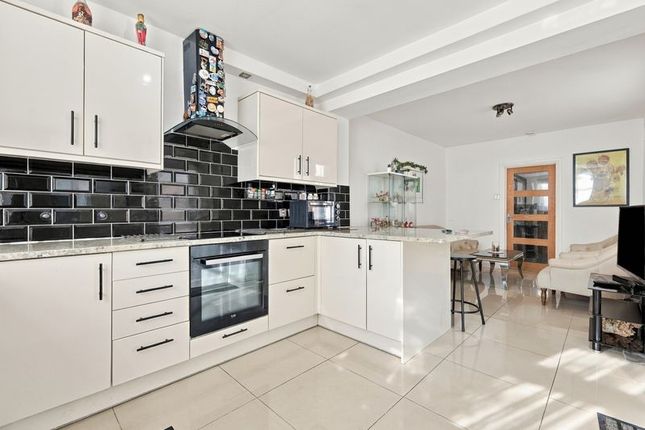 19, Old Essex Road, Hoddesdon photo 4