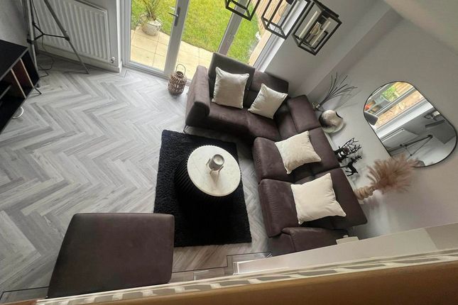 7, Quartz Close, Swadlincote photo 2