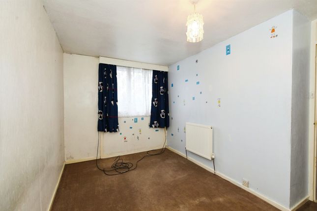 End terrace house for sale in Dee Way, Winsford