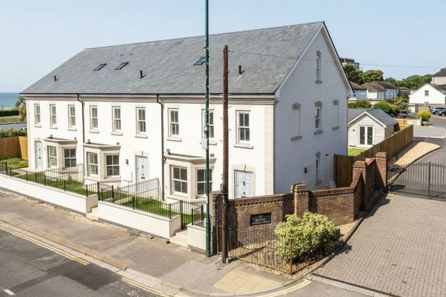 2 Royal Norfolk Mews, West Street, Bognor Regis photo 2