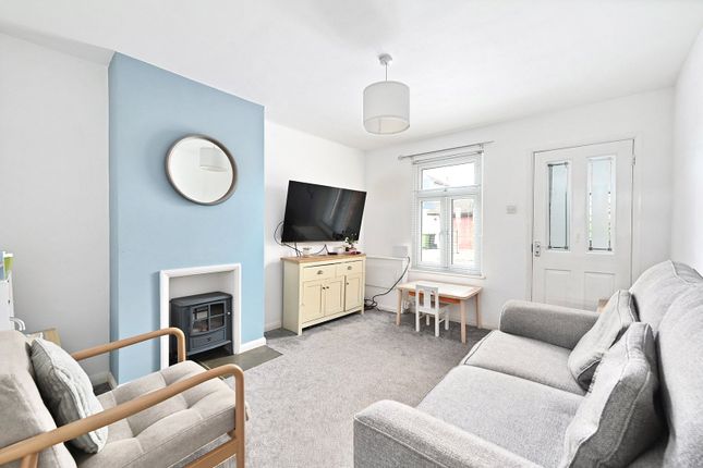 25, Cambridge Road, Surrey photo 2