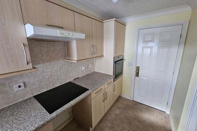 Flat 31, Brunel Court,, 4 Harbour Road, Bristol photo 3