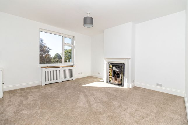 111a, Southsea photo 2