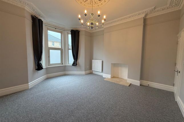Bedroom 1.Jpg