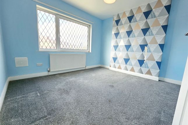 Town house for sale in Regent Crescent, Barnsley