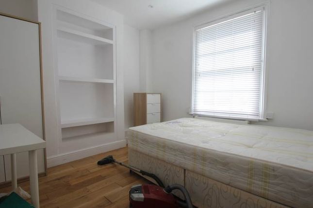 Terraced house to rent in Carol Street, London