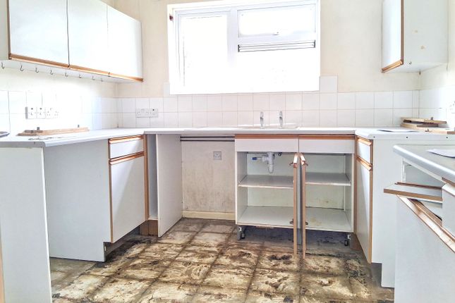 33 Cowbridge Crescent, Malmesbury photo 4