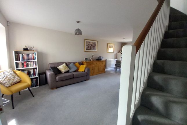 30, Foxglove Way, Sheerness photo 4