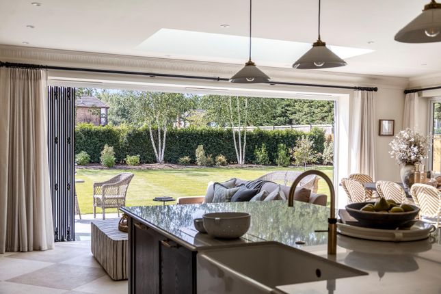Peyton Place, Finchampstead photo 4