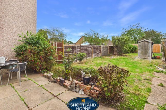 70, Winston Avenue, Coventry photo 3