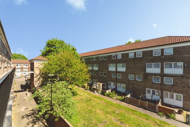 22, Eastbourne Road, London photo 4