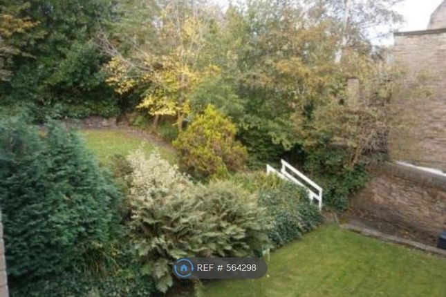 Flat  Southwold Court, Tapton Crescent Road, Sheffield photo 2