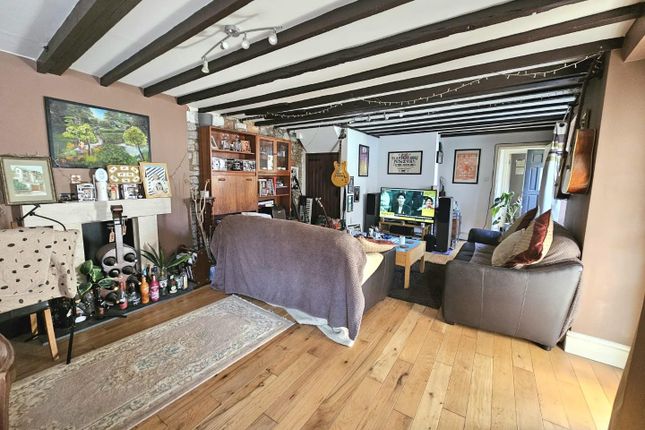 4A, Old Town, Wotton-Under-Edge photo 2