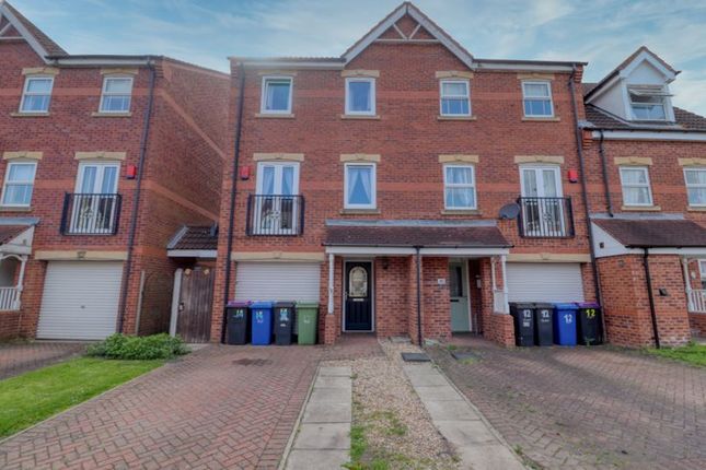 Terraced house for sale in Birchwood View, Gainsborough