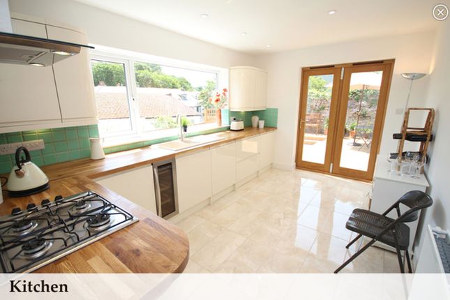 8 Prings Court Market Street, Brixham photo 2