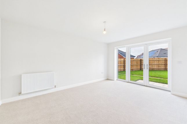 8, Trinity View photo 2