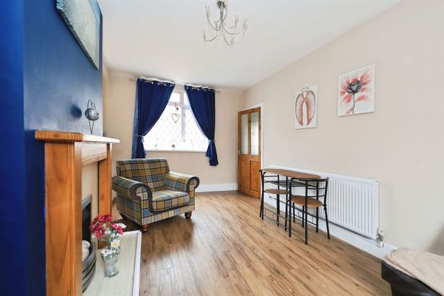 2, Clensmore Street, Kidderminster photo 2