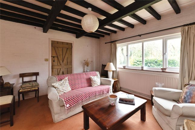 2 Arvon Cottages,, Tilford Road, Farnham photo 3