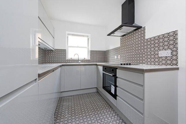 Thumbnail Flat to rent in Dents Road, London