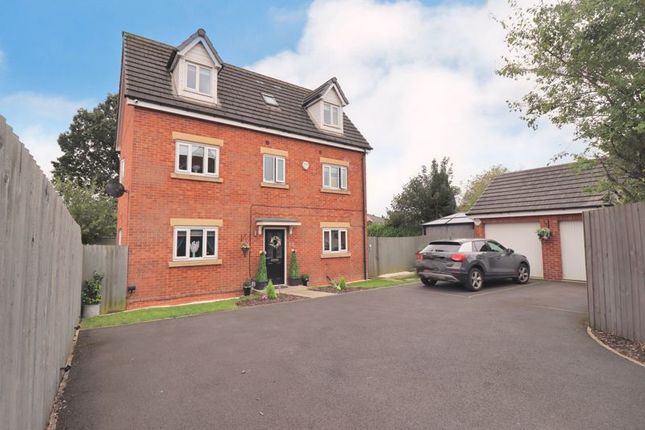 Thumbnail Detached house for sale in Spinners Drive, Worsley, Manchester
