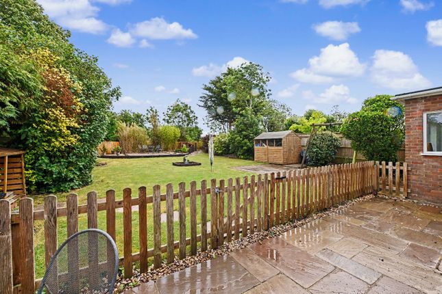 5, Manor Farm Close, Aylesbury photo 2
