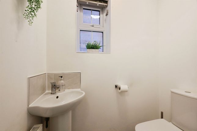 3, Lime Grove, Southam photo 4