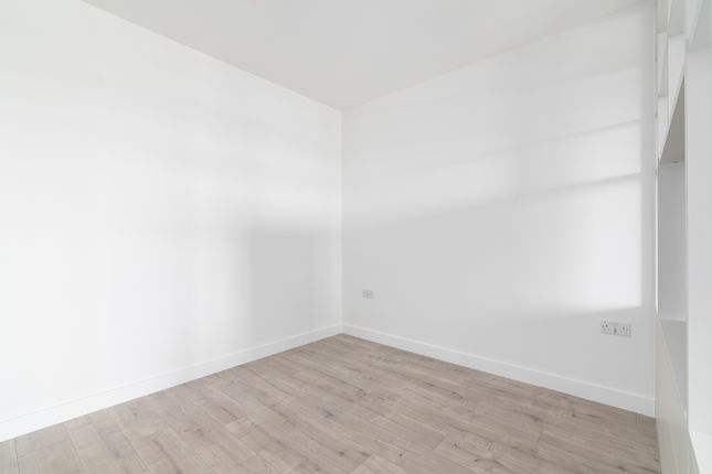 314, Fauna Walk, Watford photo 3