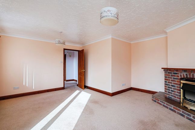6, Starling Rise, Cromer photo 4