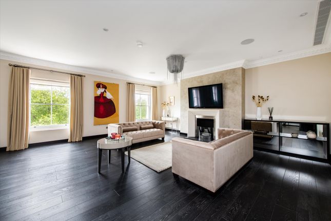 Thumbnail Flat for sale in Hyde Park Gardens, London W2.