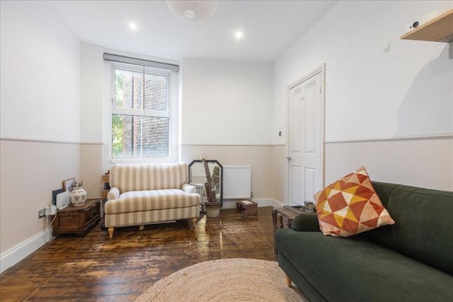 Flat 53, Talgarth Mansions, London photo 4