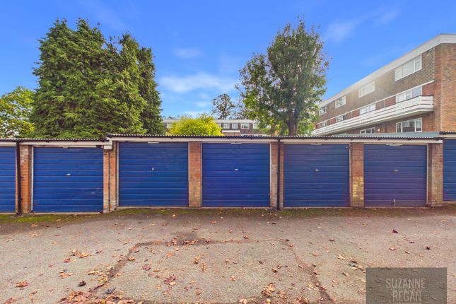 24 Broadmead Court, Coventry photo 2