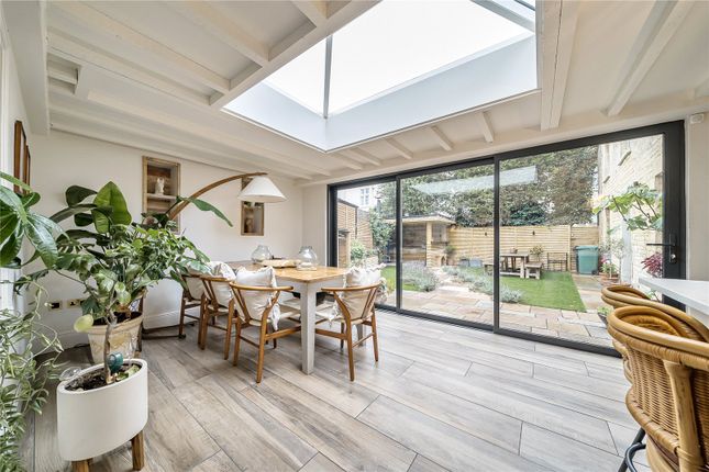 12, Coxwell Street, Gloucestershire photo 4