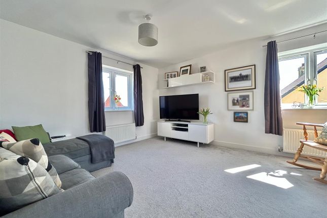 Flat 3, 2, Curtis Way, Dorset photo 4