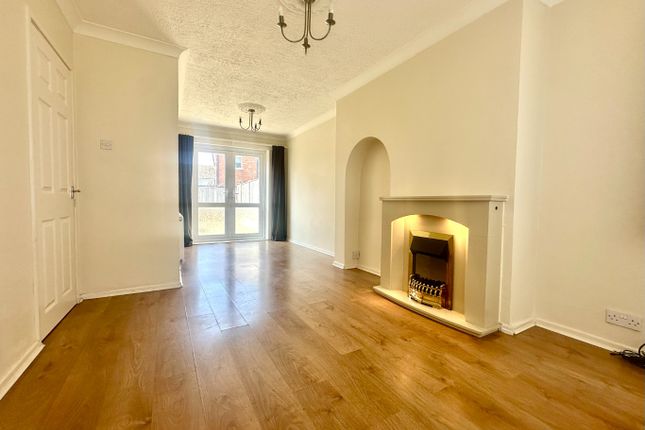 22, Highcroft Avenue, Blackpool photo 2