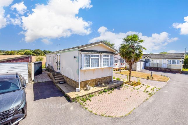 2-bed caravan on Garden Of England Park, Forstal Lane, Maidstone, £95,000