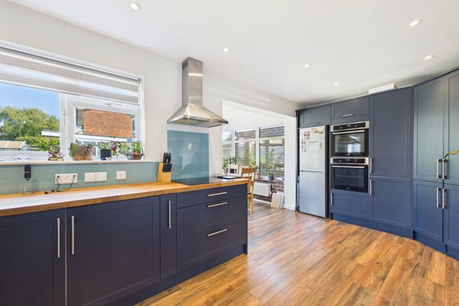 18, Fairfield Road, Pulborough photo 2