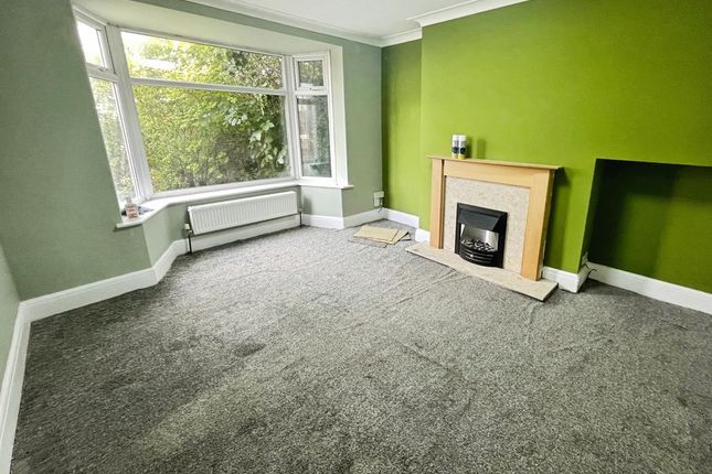156, Withins Lane, Bolton photo 3