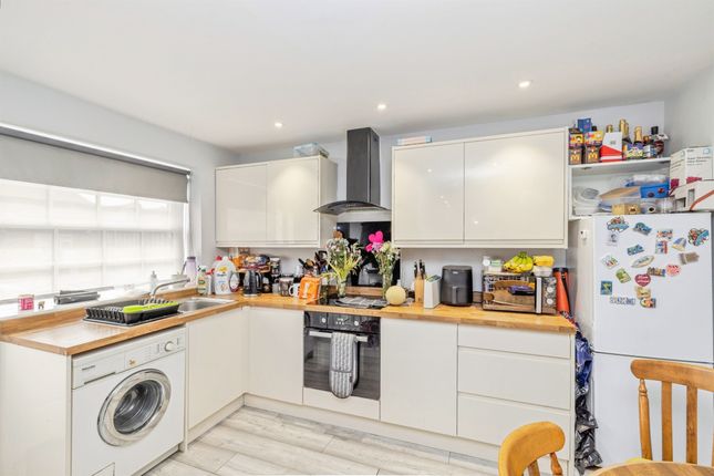 140a, Chester Road, Watford photo 3