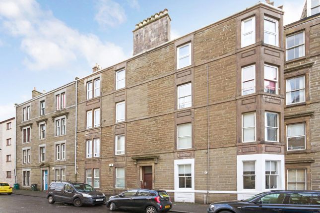 Flat to rent in Gowrie Street, Dundee