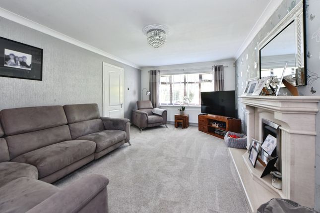 11, Ellerby Avenue, Swinton photo 2