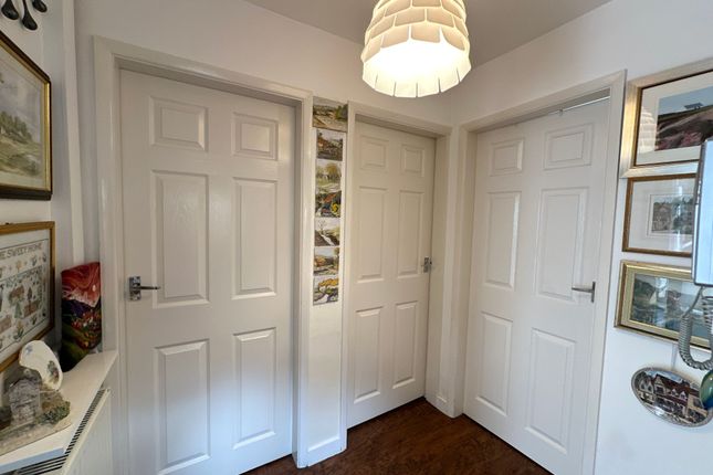 5 Brook Road, Leicester photo 2