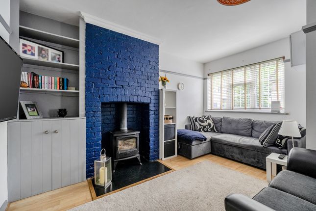 21, Birchwood Road, West Byfleet photo 3